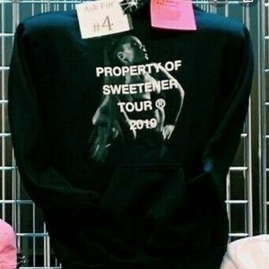 Not selling but interested in having this hoodie!